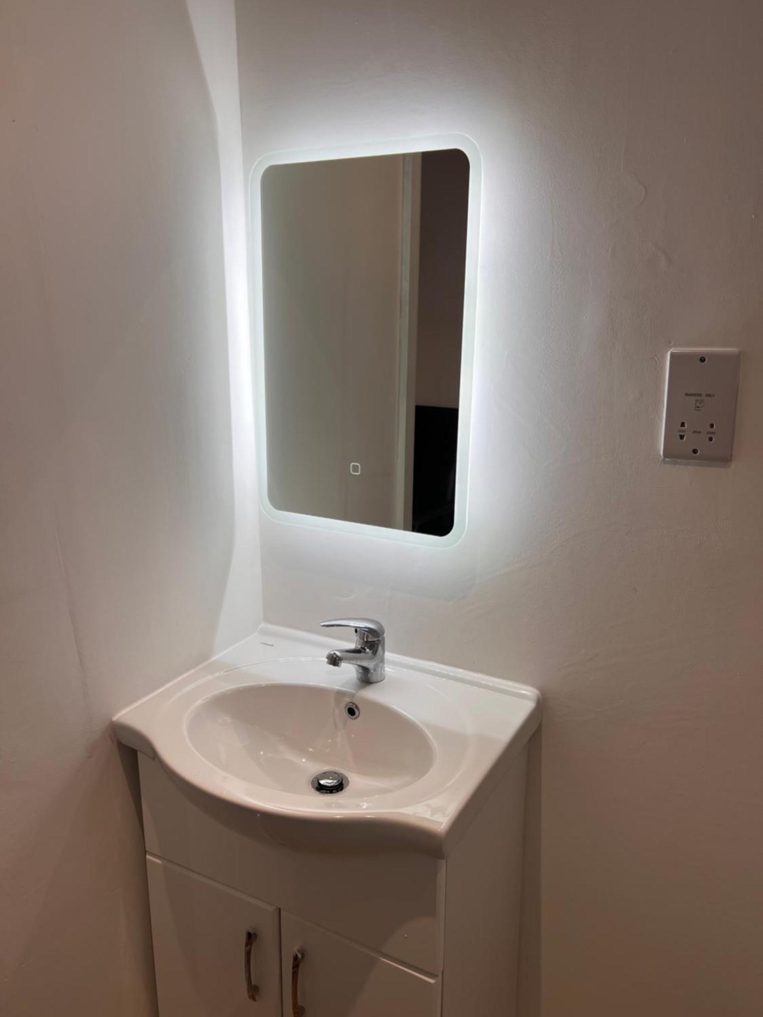 1 Bedroom & Bathroom Dorney Exterior foto